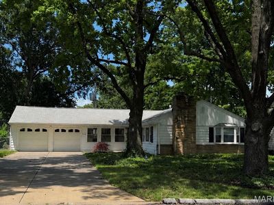 223 Woodridge Rd