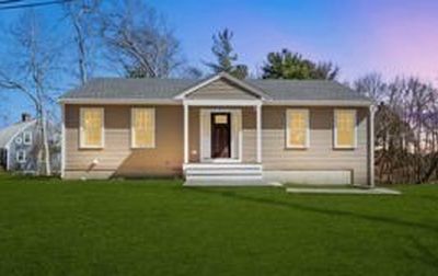 4 Taylor St