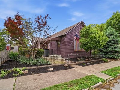 147 Henry St