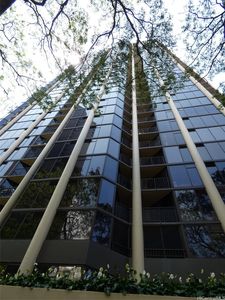 60 N Beretania St APT 3406