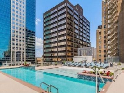 1101 Walnut St Unit 502
