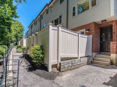 54 Regent Cir
