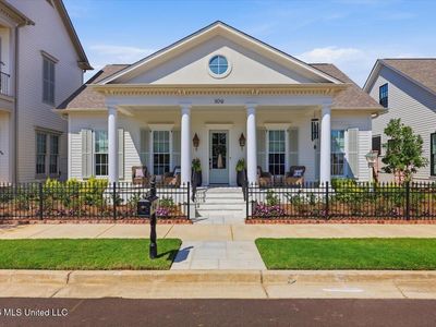 309 Felicity St