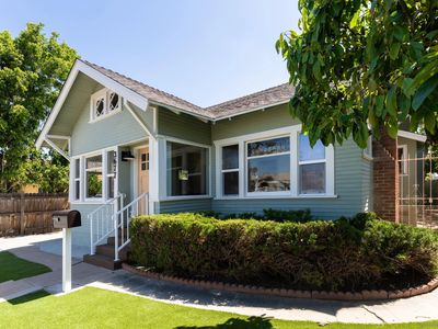 3677 Highland Ave