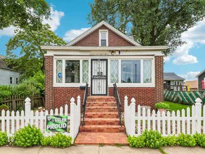 2256 White Oak Ave