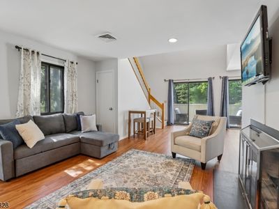 37 Cerone Ct