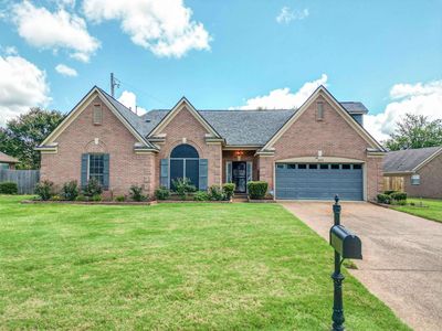 3102 Shadow Green Ln