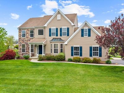 Property at 17 Allsmeer Dr, West Grove, PA
