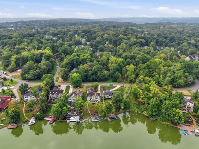 1888 Aqua Vista Dr