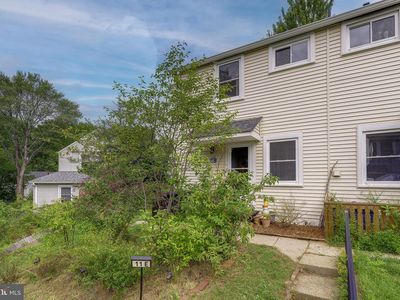 11 Hillside Rd
