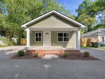 1744 John St.