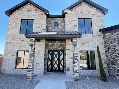 1215 E Aventura Ln
