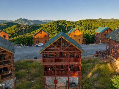 2819 White Oak Ridge Ln