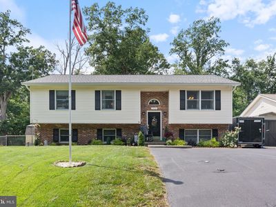 704 Alamo Ln