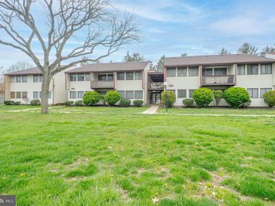 12 Avon Dr #J