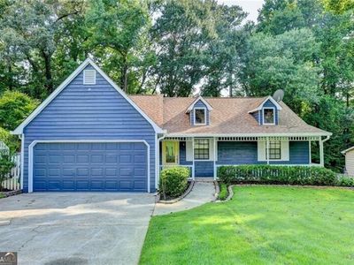 1122 Realm Ln