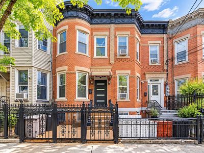 37 Grant Ave