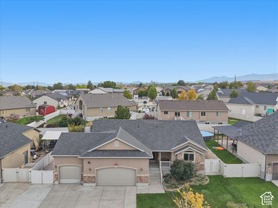 6093 W Altamira Dr
