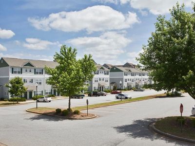 136 University Village Dr APT H