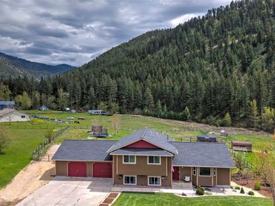 21133 Handley Loop
