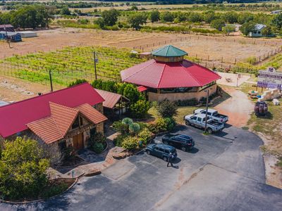 10207 E US Hwy 290