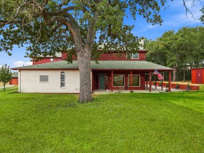 4025 Lake Oaks Cir