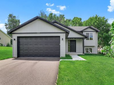 1105 2nd St SE