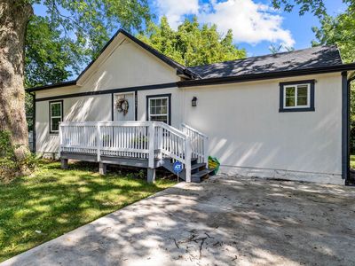 2517 W Phelps Street