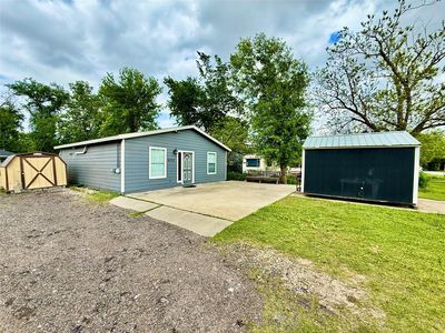 6123 Shirley Ln