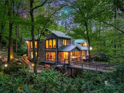 220 Cobble Creek Lane