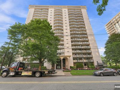 125 Prospect Ave APT 18D
