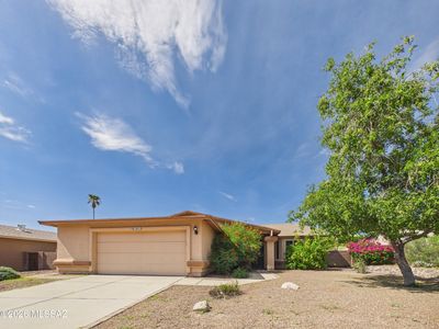 10051 E Watson Dr