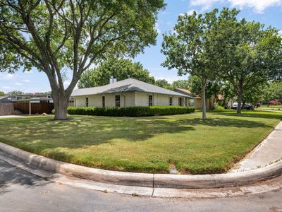 14102 Susancrest Drive