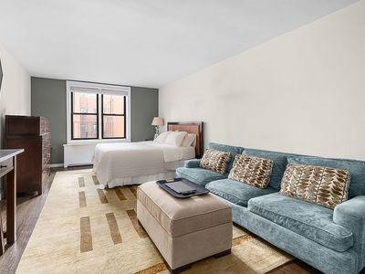 229 E 28th St APT 5L