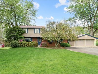 6142 Penn Dr