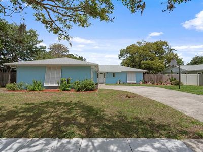 1032 Manchester Cir