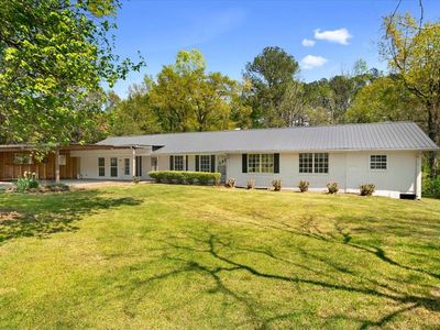 741 SE North Dr