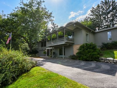 226 Beachview Ln