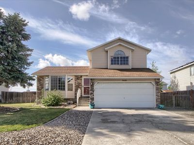 5635 W Walnut Dr