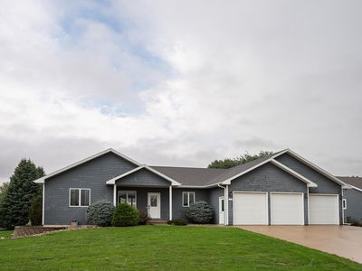 701 11th St SE