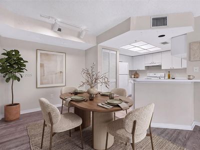 2005 SE 10th Ave APT 407