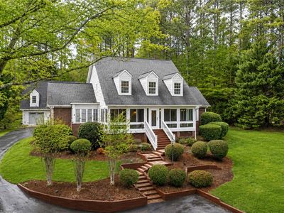 104 Emerald Pointe Dr
