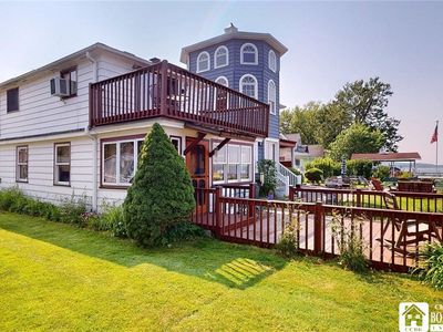 2472 Lakeside Dr