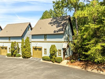 650 Dekalb St Unit 1064
