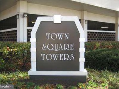 700 7th St SW APT 207