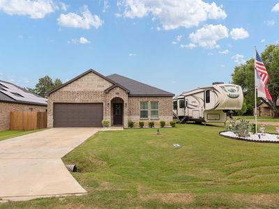 8112 Lakeshore Dr