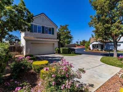 673 Rockspray Circle