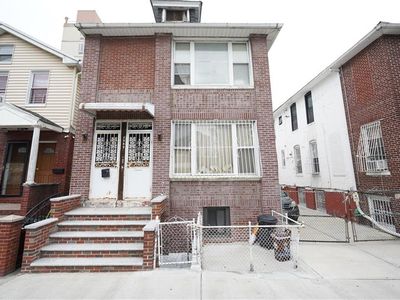 2887 Brighton 6th St