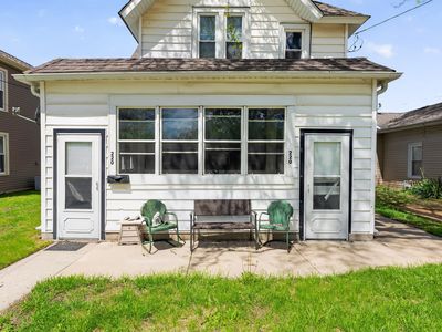 220 E Lincoln Ave