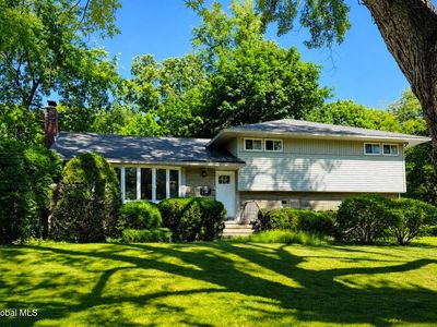 Property at 1278 Hawthorn Road, Niskayuna, NY